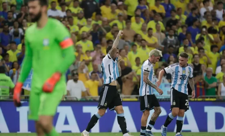 Brasil perde para Argentina e sofre 1ª derrota em casa na história das  Eliminatórias - GDSNews